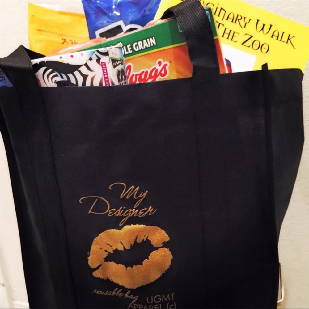 TWO bags FOR the price of ONE. Ladies black fashionable reusable tote bags. - Picture 3 of 5